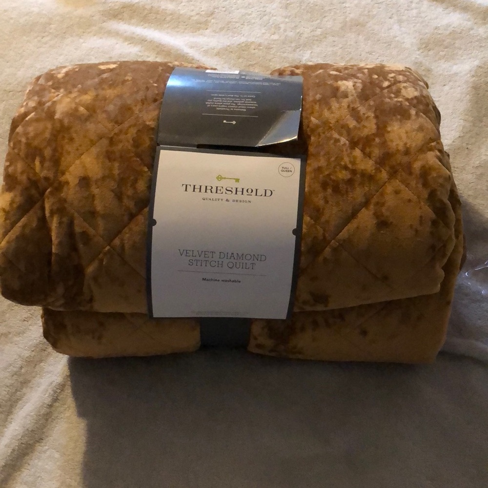 Target Threshold Velvet Diamond Quilt